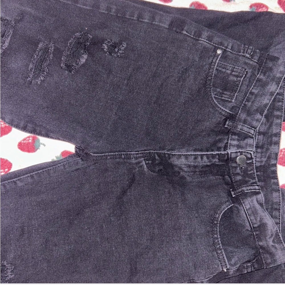SHEIN Black Straight Leg Ripped Jeans